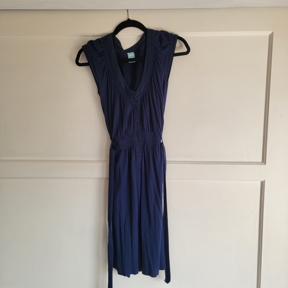 Barneys New York Sleeveless V-Neck Midi Dress in Navy